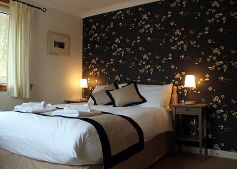 Arivonie Lochside Cottage House in Glencoe