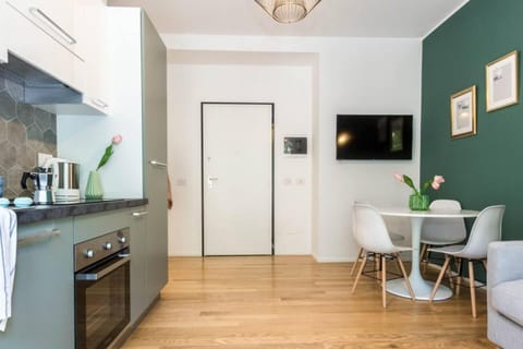 Facade/entrance, Kitchen or kitchenette, Dining area