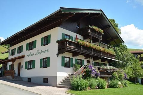 Haus Lindeneck - Erika Schwentner Apartment in Salzburgerland