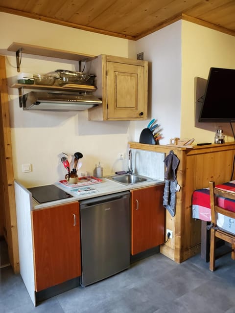 Chaleureux 2 pièces avec terrasse à Seez Apartment in Bourg-Saint-Maurice