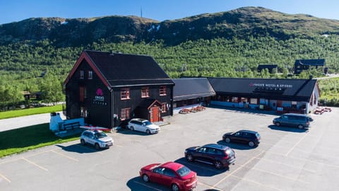 Property building, Day, Parking