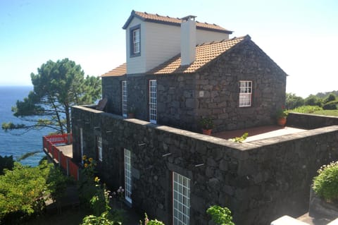 Facade/entrance, Sea view, Street view