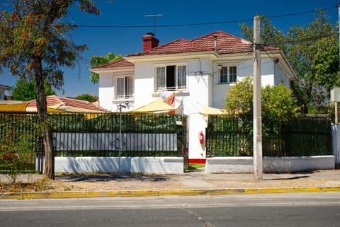 Property building, Restaurant/places to eat, Breakfast