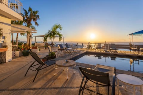 Property building, Sea view, Swimming pool, Sunrise