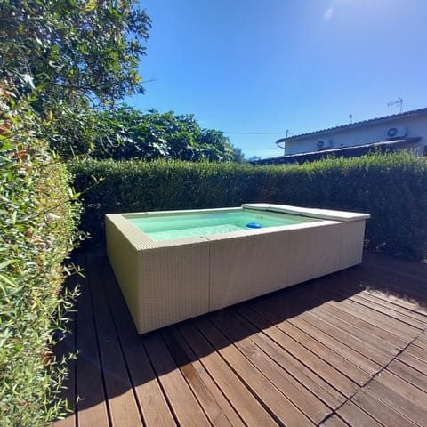 Hot Tub, Pool view, Swimming pool