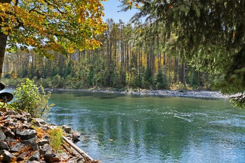 Baring Bend Lodge House in Baring