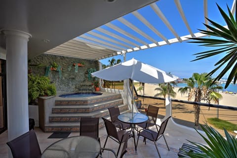 Hot Tub, Balcony/Terrace