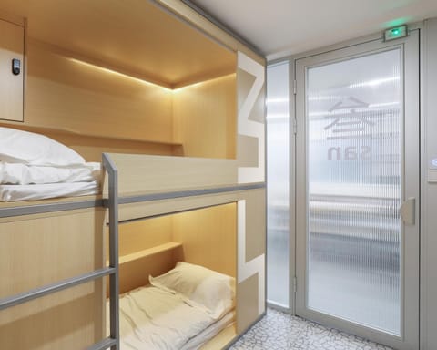 bunk bed
