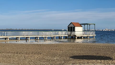 Staff, Beach