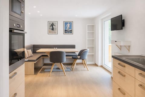 Living room, Dining area, kitchen