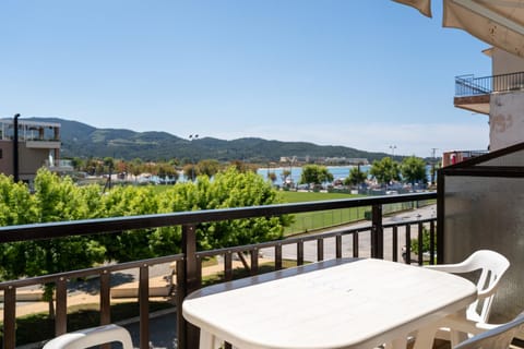 Natural landscape, View (from property/room), Balcony/Terrace, Mountain view, Sea view