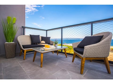 View (from property/room), Balcony/Terrace
