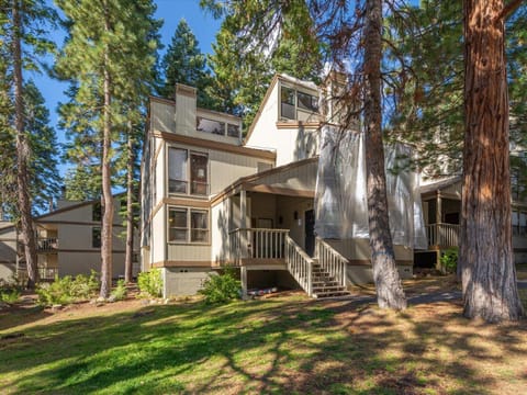 Bear's Den House in Tahoe Vista