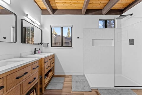 Tahoe Bliss House in Tahoe Vista