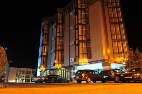 Property building, Property building, Facade/entrance, Night