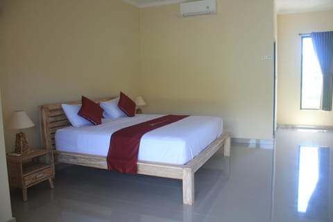 Dayuh Homestay Bed and Breakfast in Abang