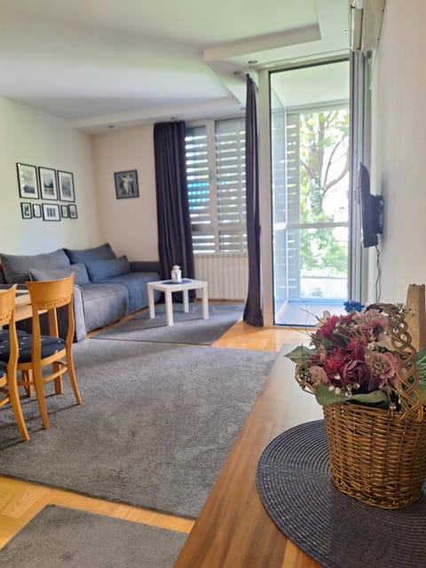 Property building, Living room, Seating area, Dining area