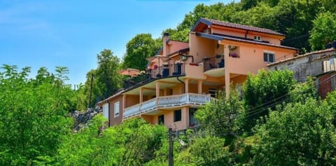 Property building, Balcony/Terrace