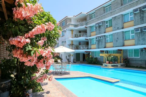 Property building, Swimming pool