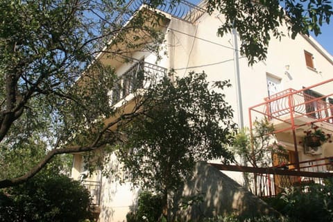 Fazila 7+1 Apartment in Lika-Senj County