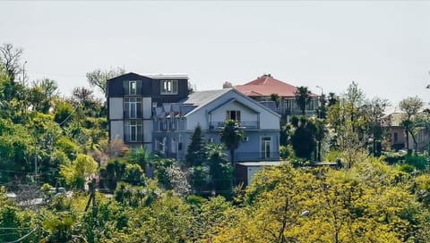 Nearby landmark, Area and facilities