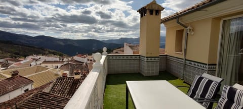 Natural landscape, View (from property/room), Balcony/Terrace, Mountain view