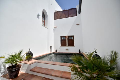 Patio, Swimming pool