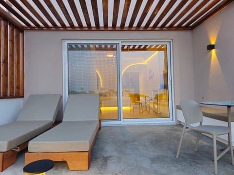 Patio, Balcony/Terrace