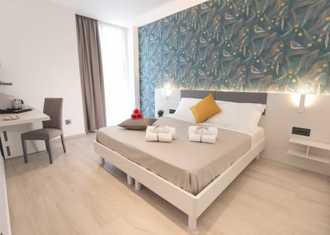 Bed, Balcony/Terrace, Photo of the whole room, Bedroom, towels