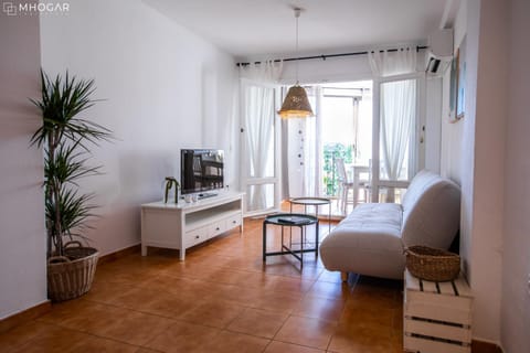 Communal lounge/ TV room, TV and multimedia, Living room, Seating area