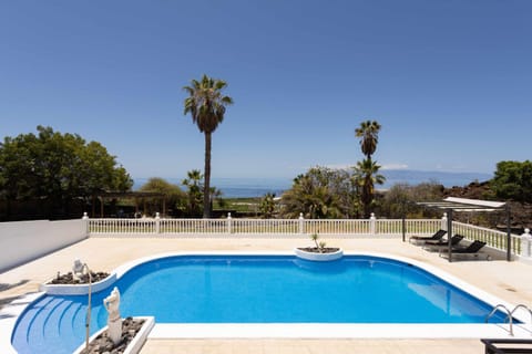 Pool view, Sea view, Swimming pool