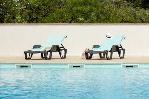 Pool view, Swimming pool, sunbed