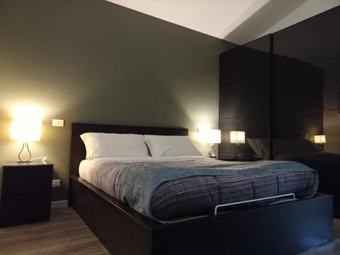 Bed, Bedroom, wardrobe