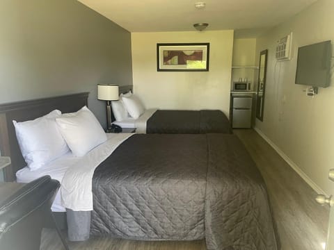 Nites Inn Motel Motel in Cornwall