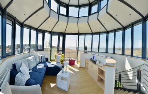 Lounge or bar