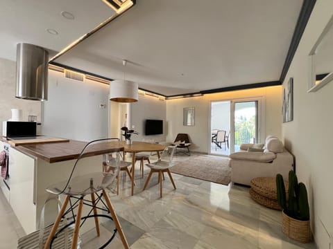 Living room, Seating area, Dining area