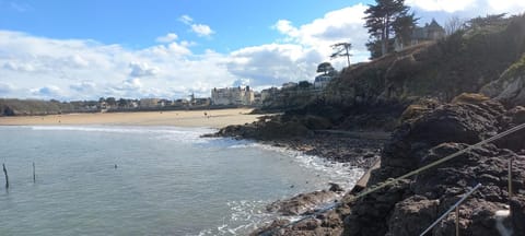 La maison des couleurs Villa in Brittany