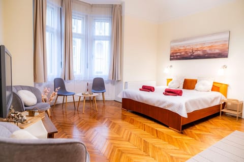 Living room, Bedroom