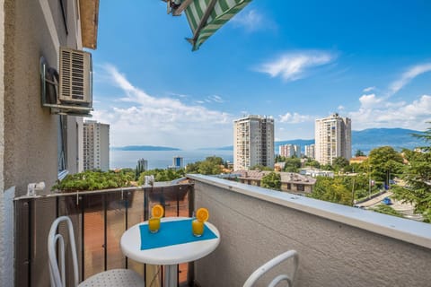 Balcony/Terrace, City view, Sea view