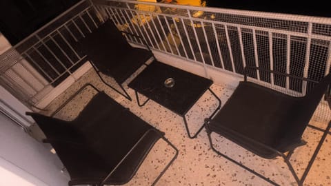 133 Sokratous, Black marble. Apartment in Kallithea