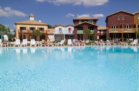Balcony/Terrace, Swimming pool