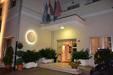 Facade/entrance, Night