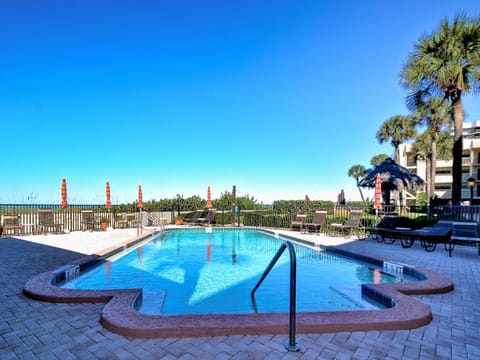 Mont Martre Condo 216 Beachfront 2 bedroom 2 bath at Mont Martre Condos 23117 Apartment in Belleair Beach