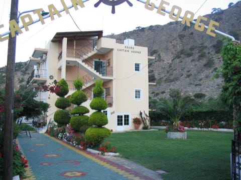 Property building, Garden view