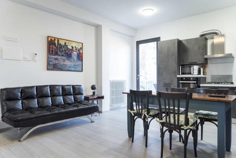 Kitchen or kitchenette, Living room, Dining area