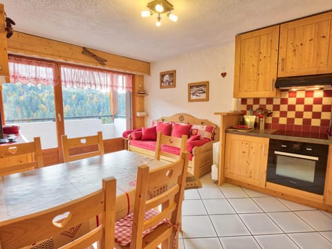 Appartement calme 6-8 pers, animaux admis, parking couvert - FR-1-505-63 Apartment in Notre-Dame-de-Bellecombe