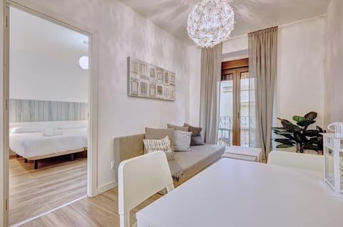 Living room, Photo of the whole room, Seating area