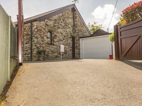 The Wagon House House in England