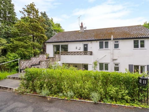 Tanglewood Apartment in Wales