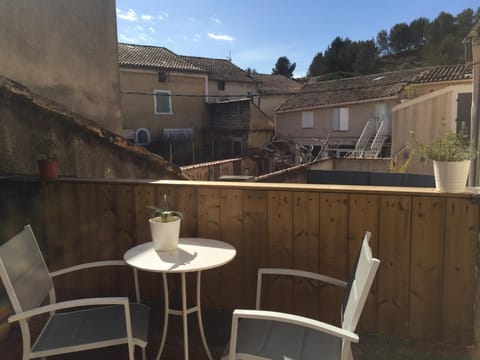 T2 avec TERRASSE, CLIM , box fibre Apartment in Vedène